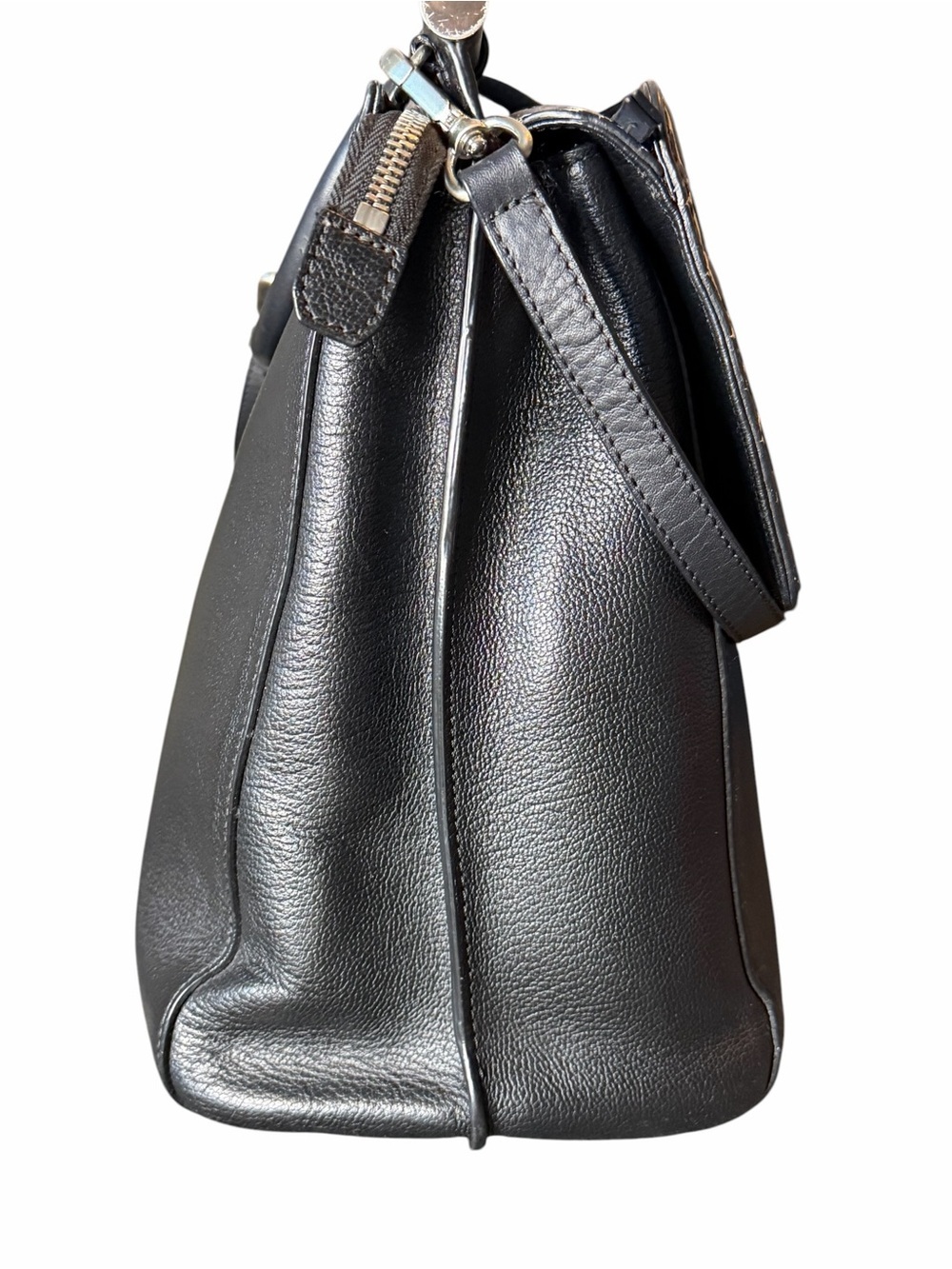 Black Leather Shoulder Bag with Grey Croc-Embossed Flap - Picture 4 of 15